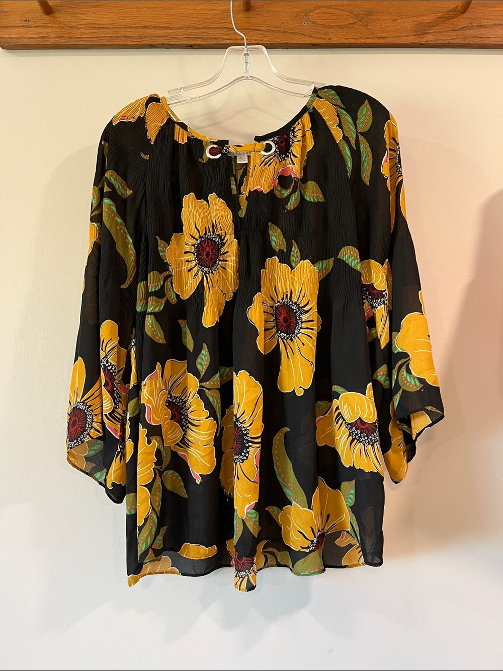 Spense - small, Black glowy blouse, Sunflower Yellow Print